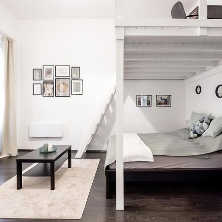 Apartamento Charming Downtown Hideaway Steps From New York Cafe! Budapest Exterior foto